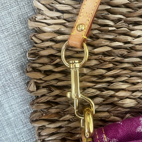 Vintage Louis Vuitton mini bag , great condition. - Picture 6 of 7